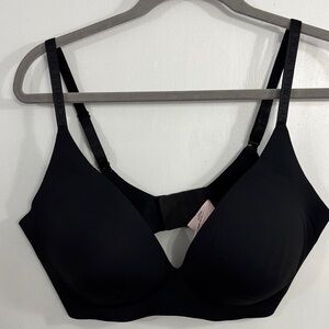 Women’s Victorias Secret Padded Wireless Bra XL